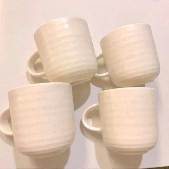 Anthropologie Set of 4 Ivory Beige Speckled Green Tetra Fish Ceramic Mugs - Picture 5 of 7